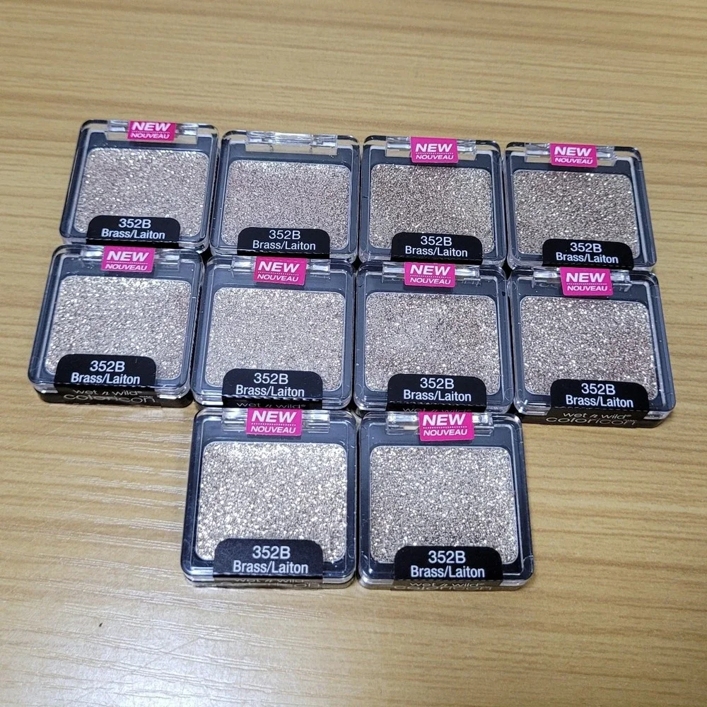Wet n Wild Color Icon Eyeshadow 352B Brass/Laiton (10 ct)